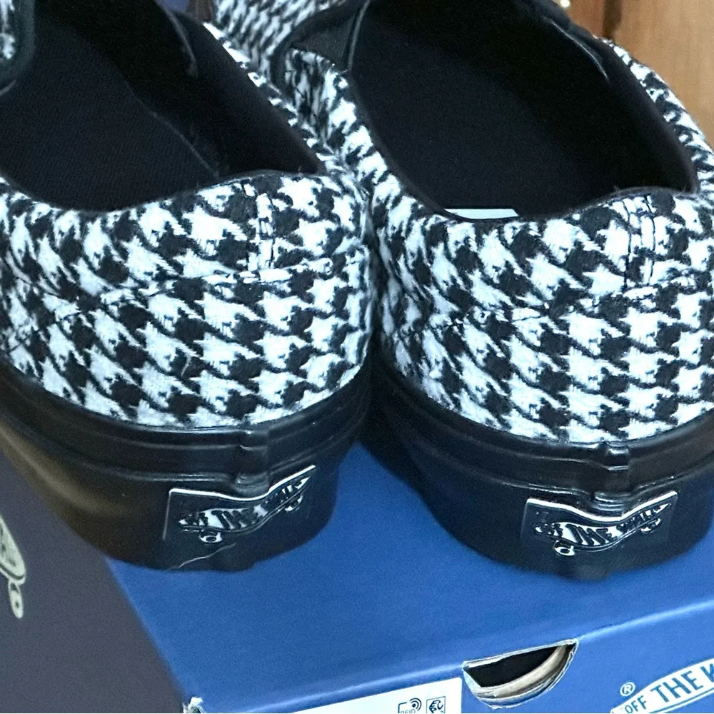 Vans Houndstooth Black and White Slip-On Shoes US W8, US M6.5 - Picture 4 of 6